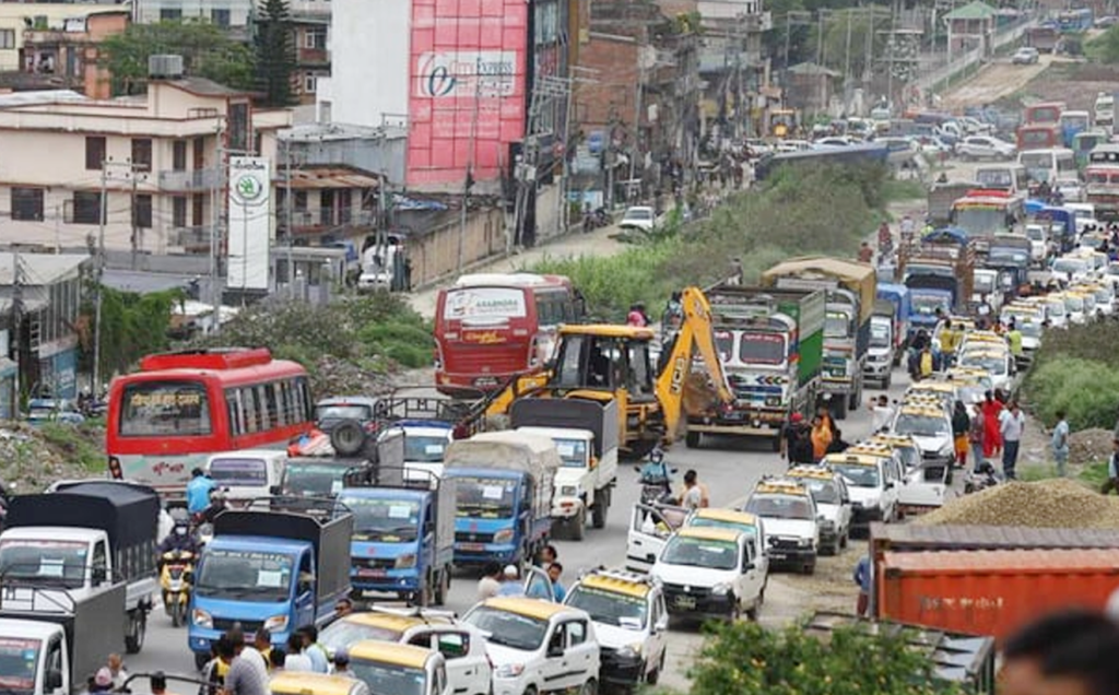 पुराना गाडी हटाउने निर्णयविरुद्ध ट्याक्सी, ट्रक र ट्यांकर चालकहरुको प्रदर्शन