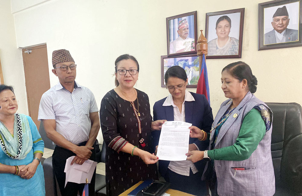 वैदेशीक रोजगारीमा महिलालाई लगाइएको प्रतिबन्ध खुल्ला गर्न ध्यानाकर्षण