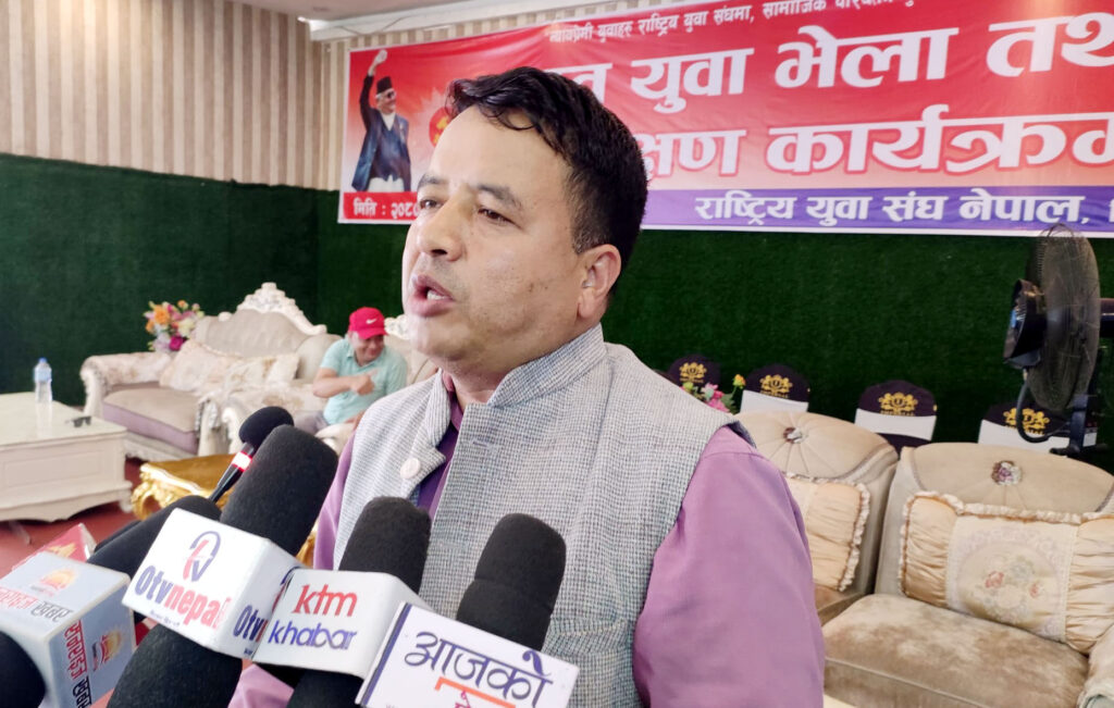 प्रचण्डलाई प्रधानमन्त्री भन्न पनि लाज लाग्छः पूर्वमन्त्री बस्नेत