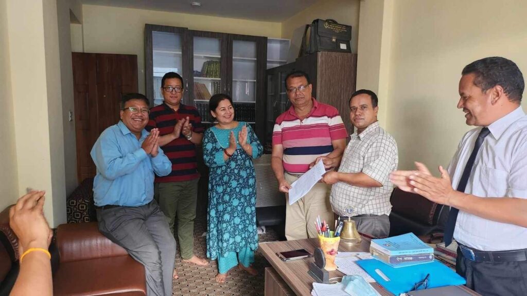 अव्वल भ्याली लायन्स क्लवकाे नेतृत्व हस्तान्तरण 