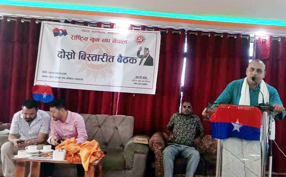 एमालेमा केपी ओलीको विकल्प केपी ओली नै हो : नेता झा