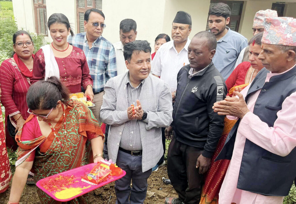पूर्वमन्त्री बस्नेतद्वारा तर्खगाल–पात्लेटार–विरुवा सडक निर्माण कार्यको शुभारम्भ