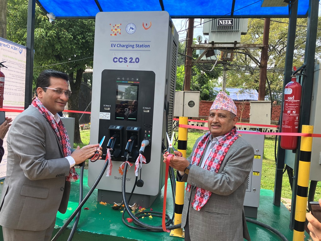 ५१ वटा विद्युतीय चार्जिङ स्टेसनको उद्घाटन