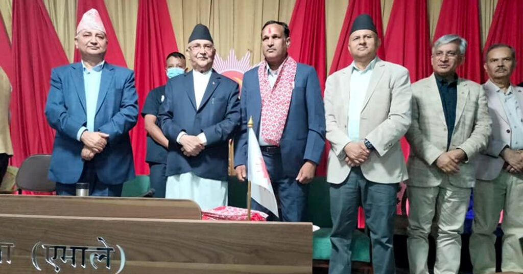 प्रभावशाली नेता कुशहवा एमालेमा प्रवेश