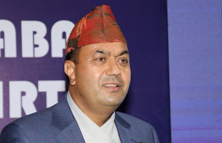 कुल आचार्यलाई पहिलो गैरआवासीय नागरिकता
