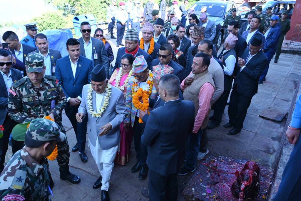 राष्ट्रपति पौडेलद्वारा पलान्चोक भगवतीकाे दर्शन