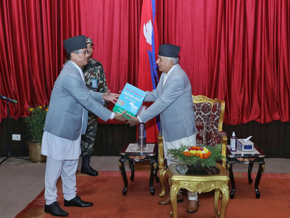 अख्तियारद्वारा राष्ट्रपतिसमक्ष वार्षिक प्रतिवेदन पेश