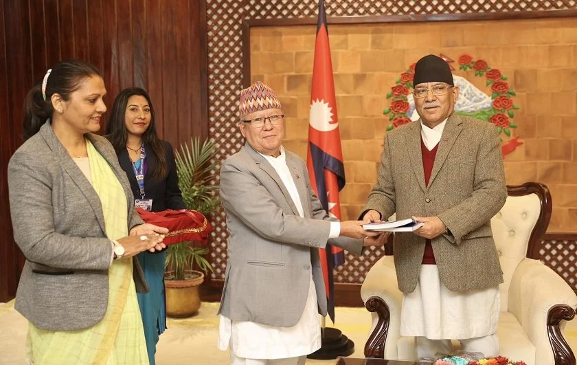 राष्ट्रिय सूचना आयोगले प्रधानमन्त्रीलाई बुझायो प्रतिवेदन