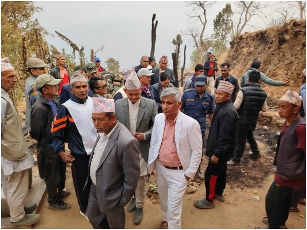 मुख्यमन्त्री कार्कीद्वारा आगलागी क्षेत्रको स्थलगत अनुगमन