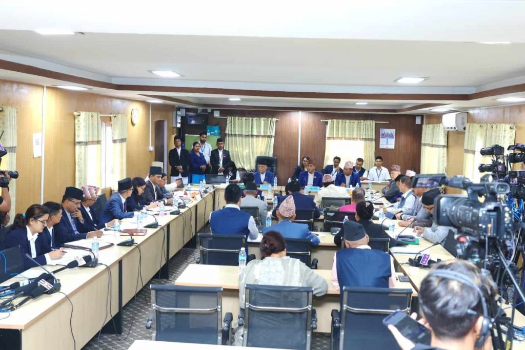 प्रधानमन्त्री ओली राज्य व्यवस्था समितिको बैठकमा