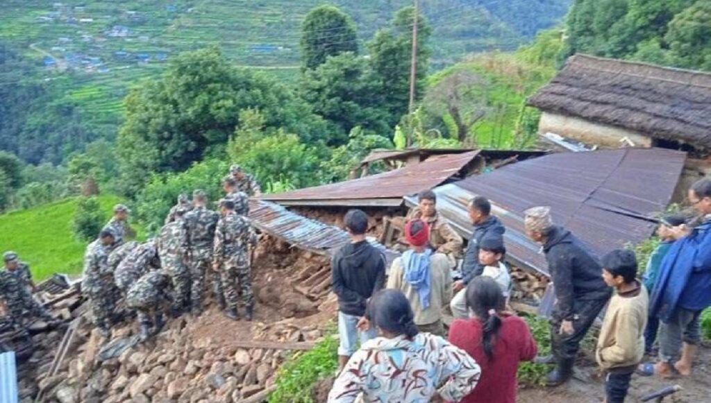 रामेछापमा पहिरो, ६ जनाको मृत्यु