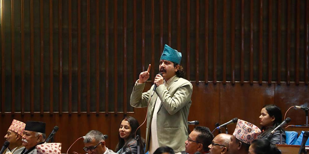 सांसद हरि ढकालले प्रधानमन्त्रीलाई भने बिजुलीको बक्यौता उठाउन निर्देशन दिनुस्