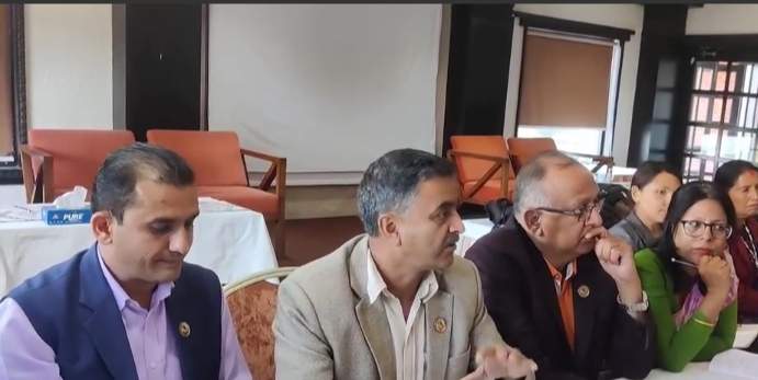 पूर्वाधार विकास समितिको टोलीले धुलिखेल- खावा सडक खण्डको अनुगमन