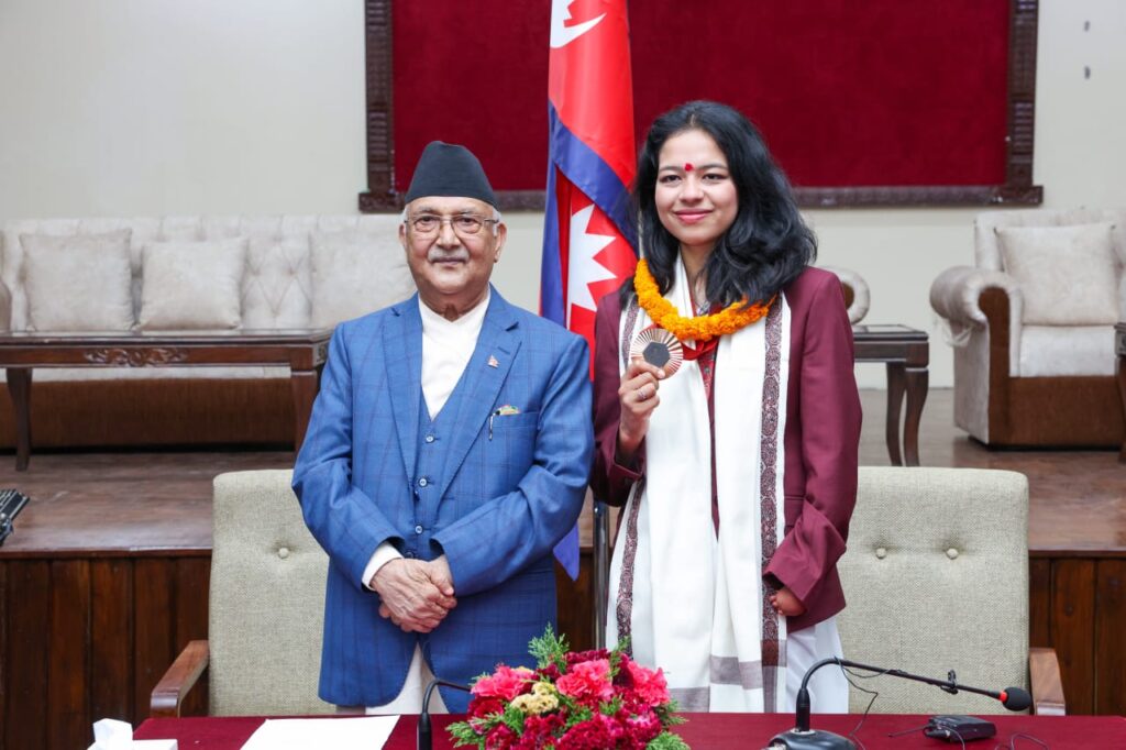 प्रधानमन्त्रीबाट कास्यपदक विजेता गोवर्धनलाई कर नकटाइ रु ६५ लाख पुरस्कार दिने घोषणा