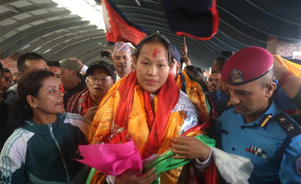 एसिया सिनियर कराँते च्याम्पियनसिपमा रजत पदक विजेता एरिकालाई भव्य स्वागत