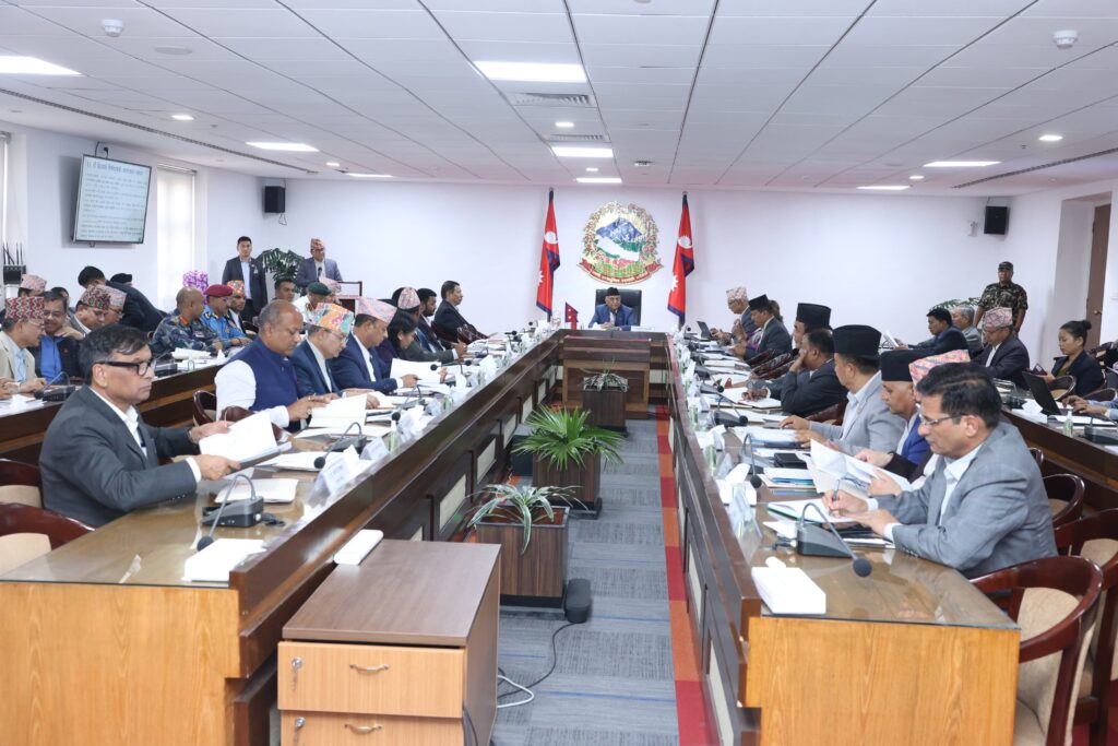 पुनःनिर्माणका काममा गम्भीरताका साथ लाग्न तीनै तहका सरकारलाई प्रधानमन्त्रीको आग्रह