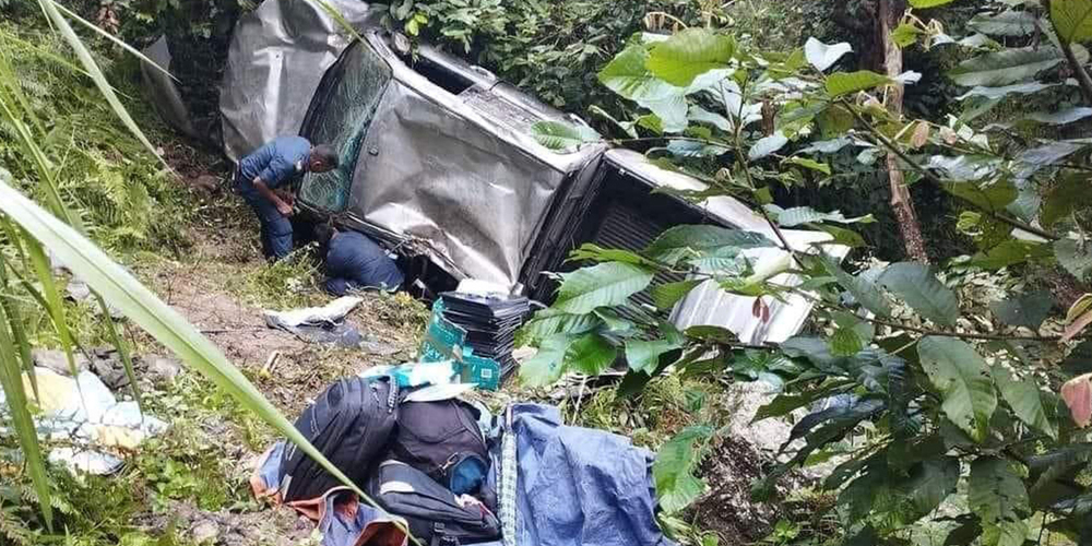 नुवाकोटमा गाडी दुर्घटना, एकको मृत्यु ५ घाइते