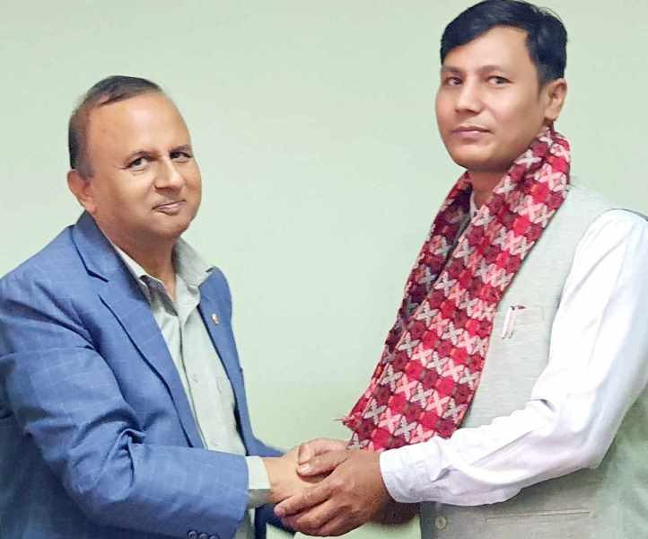 माओवादी केन्द्रका नेता एमालेमा प्रवेश