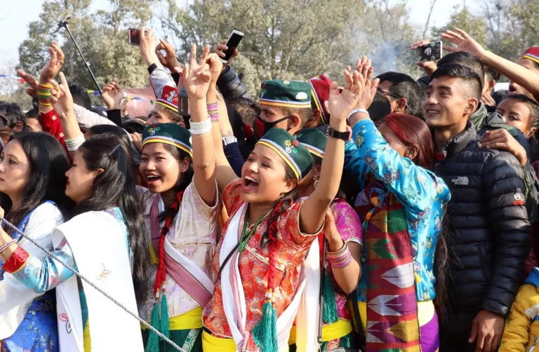 आज तामाङ समुदायकाे साेनाम ल्हाेसार, देशभरी सार्बजनिक बिदा