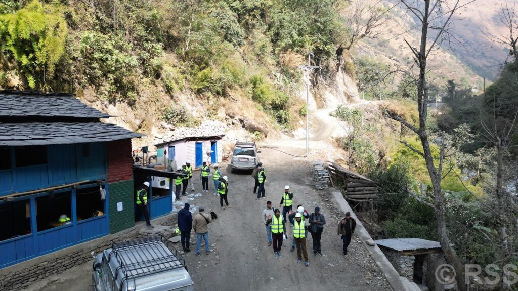 धौलागिरिका दुर्गम गाउँमा सडक सुविधा