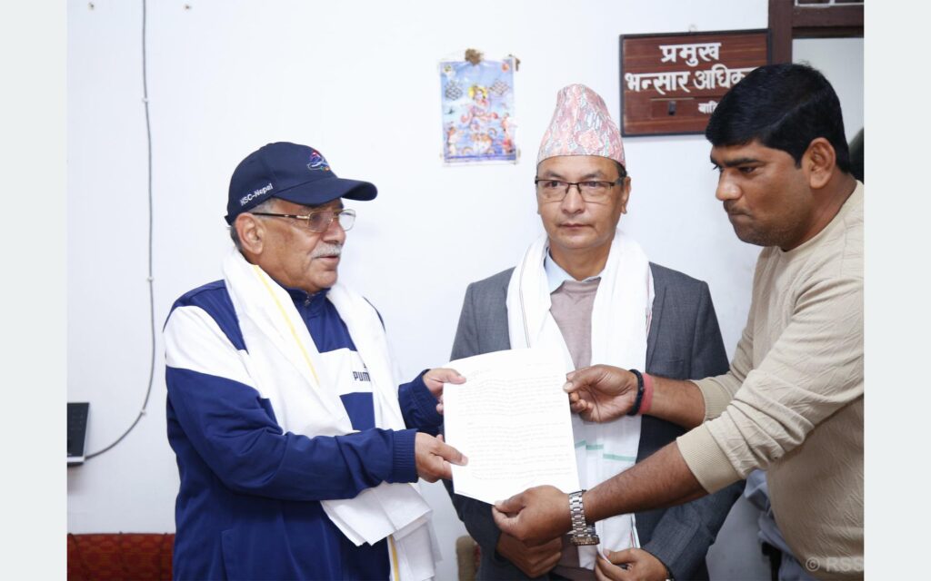 भिट्ठामोड सुक्खा बन्दरगाह निर्माणमा सहयोग गर्ने अध्यक्ष दाहालको प्रतिबद्धता