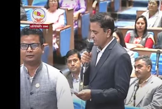 प्रतिनिधिसभाको बैठक तनावका बिच सुरू, रास्वपाद्वरा बेल घेराऊ र नाराबाजी