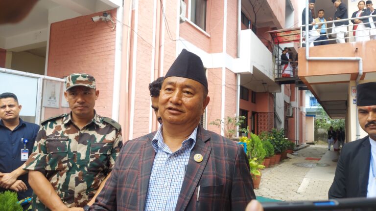 देउवासँगको छलफलपछि मुख्यमन्त्री लामा राजीनामा दिने